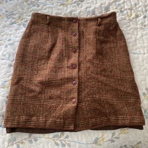 Vintage 100% Wool Talbots button skirt